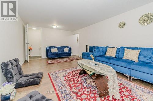 418 Scottsdale Drive, Guelph, ON - Indoor Photo Showing Living Room