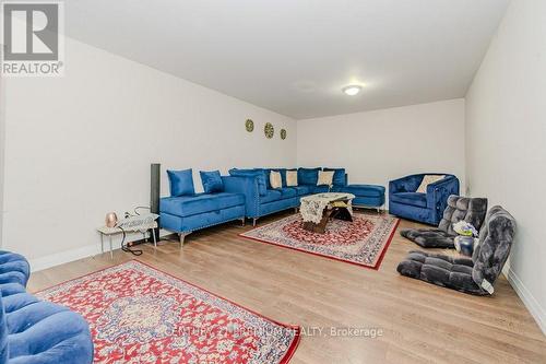 418 Scottsdale Drive, Guelph, ON - Indoor Photo Showing Living Room