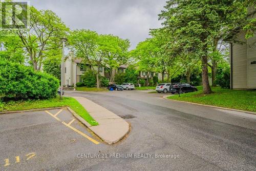 418 Scottsdale Drive, Guelph, ON - Outdoor