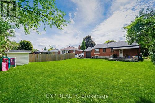 69 Christopher Drive, Cambridge, ON - Outdoor With Backyard