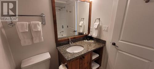 4200 Lakeshore Drive Unit# 114, Osoyoos, BC - Indoor Photo Showing Bathroom