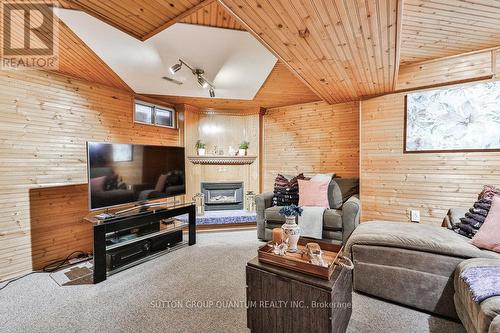 2 Lisbon Mews, Mississauga, ON - Indoor Photo Showing Living Room With Fireplace