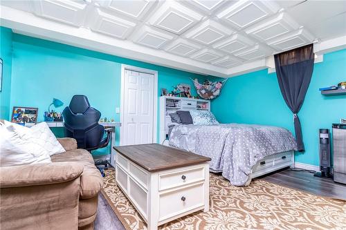 263 Delancey Boulevard, Hamilton, ON - Indoor Photo Showing Bedroom