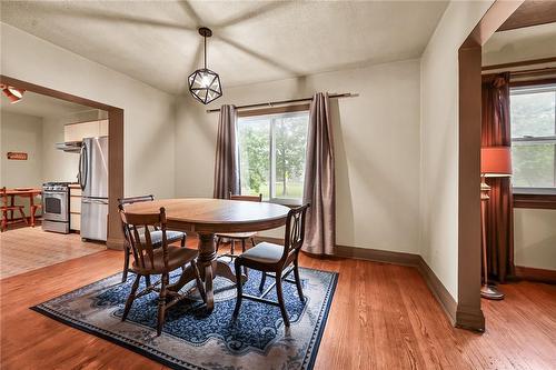 53 Queensdale Avenue E, Hamilton, ON - Indoor Photo Showing Dining Room