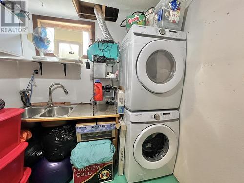 124 Lindsay Street, Quesnel, BC - Indoor Photo Showing Laundry Room