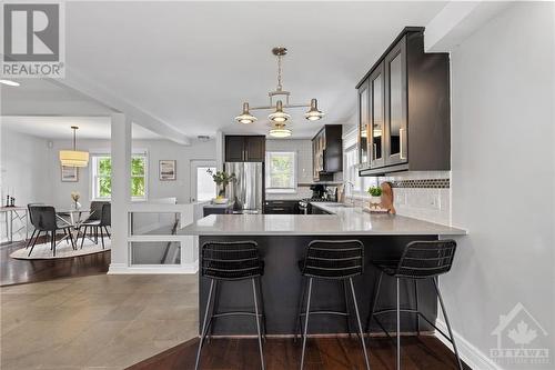 832 Duberry Street, Ottawa, ON - Indoor Photo Showing Kitchen With Upgraded Kitchen