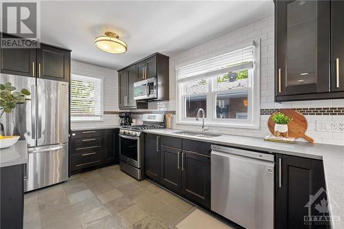 832 Duberry Street, Ottawa, ON - Indoor Photo Showing Kitchen With Stainless Steel Kitchen With Upgraded Kitchen