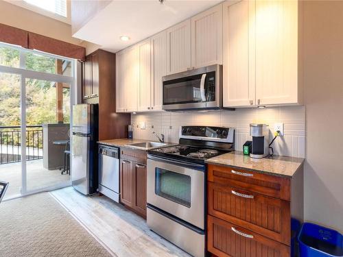 362-13011 Lakeshore Drive, Summerland, BC - Indoor Photo Showing Kitchen With Stainless Steel Kitchen