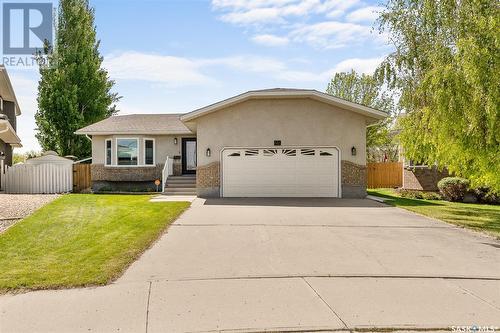 29 Lewry Crescent, Moose Jaw, SK - Outdoor