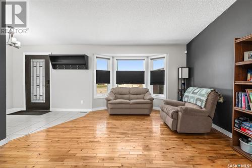 29 Lewry Crescent, Moose Jaw, SK - Indoor Photo Showing Living Room