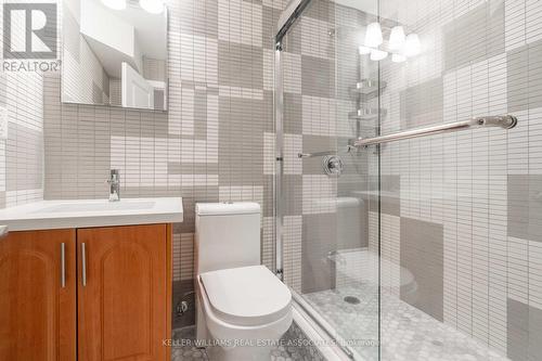 78 Hatt Court, Milton, ON - Indoor Photo Showing Bathroom
