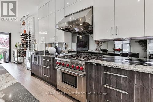 B - 7 Iroquois Avenue, Mississauga (Port Credit), ON - Indoor Photo Showing Kitchen With Double Sink With Upgraded Kitchen