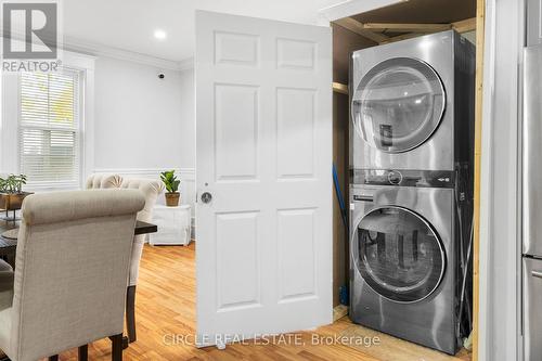 5835 Brookfield Avenue, Niagara Falls, ON - Indoor Photo Showing Laundry Room