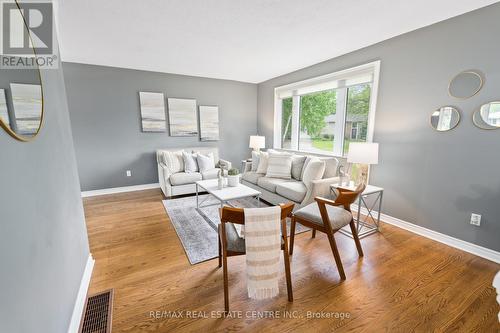 17 Ellen Crescent, Erin, ON - Indoor Photo Showing Living Room