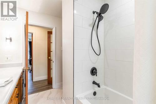 104 Cloverdale Avenue, Hamilton, ON - Indoor Photo Showing Bathroom