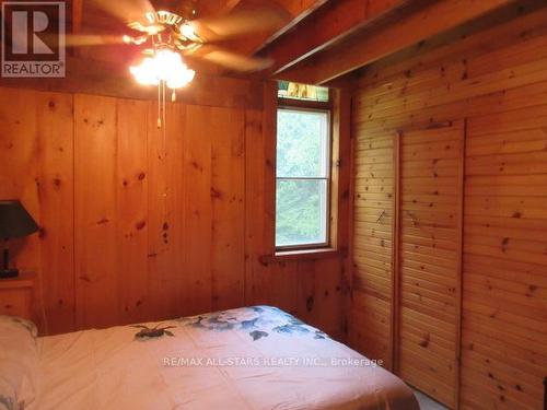 130 Colony Road, Kawartha Lakes, ON - Indoor Photo Showing Bedroom
