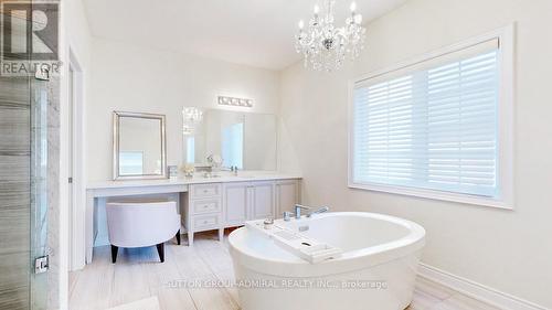 19 Paradise Valley Trail, King (Nobleton), ON - Indoor Photo Showing Bathroom