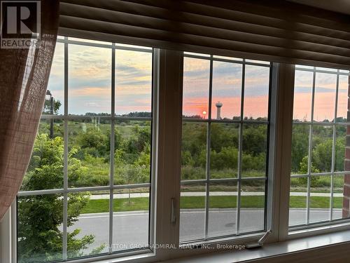 19 Paradise Valley Trail, King (Nobleton), ON - Indoor Photo Showing Other Room