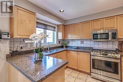 166 Russell Jarvis Drive, Markham, ON - Indoor Photo Showing Kitchen With Double Sink