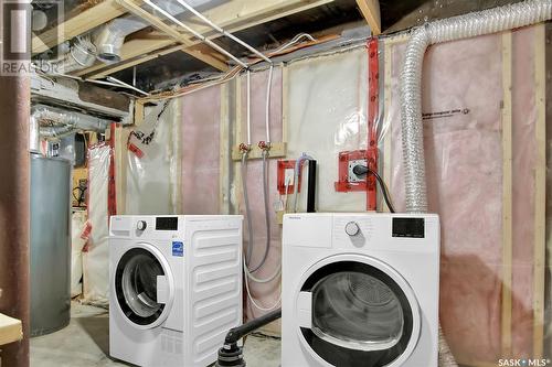 4727 8Th Avenue, Regina, SK - Indoor Photo Showing Laundry Room