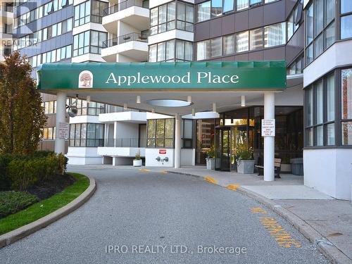 2405 - 1333 Bloor Street, Mississauga (Applewood), ON - Outdoor With Facade