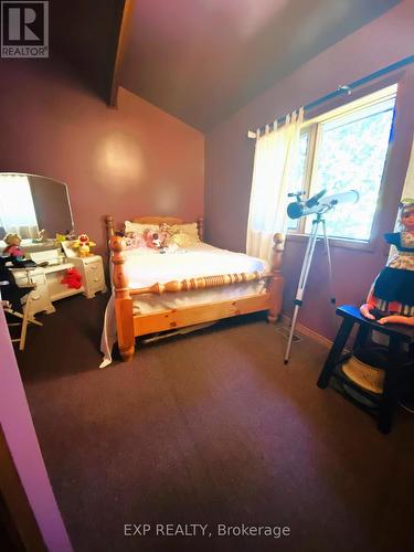 553 Simcoe Street, Collingwood, ON - Indoor Photo Showing Bedroom