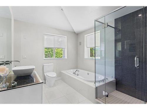 Bathroom - 1120 Rue Émond O., Mont-Tremblant, QC - Indoor Photo Showing Bathroom