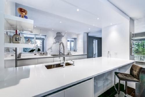 Kitchen - 1120 Rue Émond O., Mont-Tremblant, QC - Indoor Photo Showing Kitchen With Upgraded Kitchen