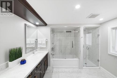2873 Tradewind Drive, Mississauga, ON - Indoor Photo Showing Bathroom
