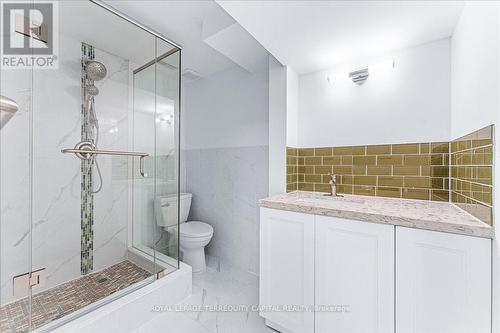 130 Frank Kelly Drive, East Gwillimbury, ON - Indoor Photo Showing Bathroom
