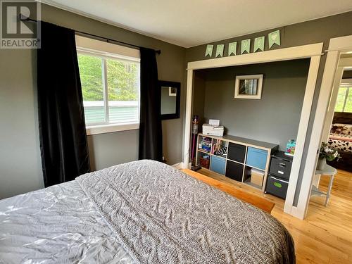 185 Donnellys Road, Nakusp, BC - Indoor Photo Showing Bedroom