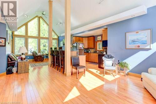 32 Pine Forest Drive, Sauble Beach, ON - Indoor Photo Showing Living Room