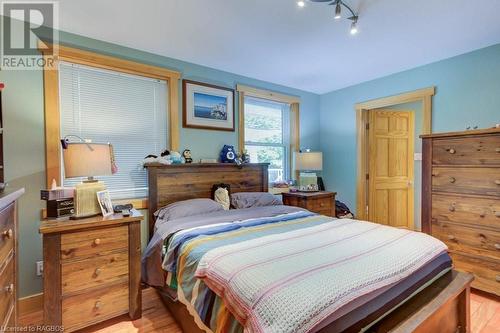 32 Pine Forest Drive, Sauble Beach, ON - Indoor Photo Showing Bedroom