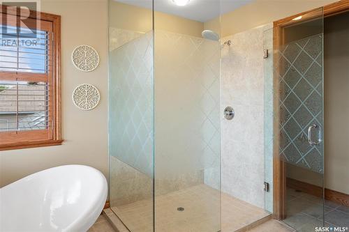 302 Collins Crescent, Saskatoon, SK - Indoor Photo Showing Bathroom
