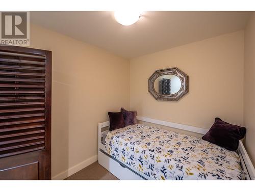 75 Martin Street Unit# 806, Penticton, BC - Indoor Photo Showing Bedroom