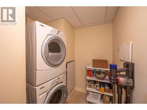 75 Martin Street Unit# 806, Penticton, BC - Indoor Photo Showing Laundry Room