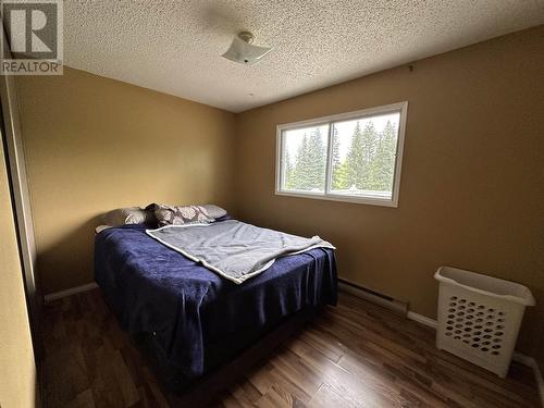 11515 Carter Street, Hudsons Hope, BC - Indoor Photo Showing Bedroom