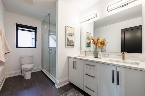 3470 North Shore Drive, Ridgeway, ON - Indoor Photo Showing Bathroom