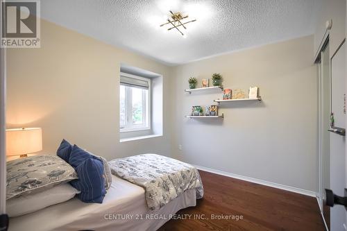 3369 Forrestdale Circle, Mississauga, ON - Indoor Photo Showing Bedroom