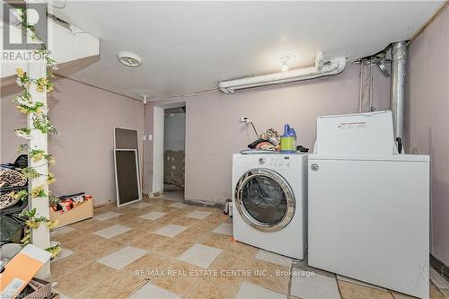 31 Louisa Street, Kitchener, ON - Indoor Photo Showing Laundry Room