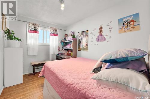 261 Western Crescent, Saskatoon, SK - Indoor Photo Showing Bedroom