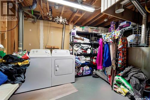 261 Western Crescent, Saskatoon, SK - Indoor Photo Showing Laundry Room