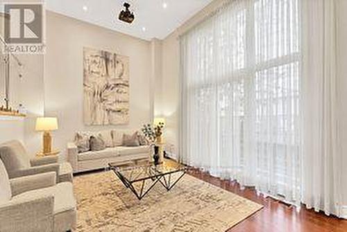 11 Stonedale Placeway, Toronto, ON - Indoor Photo Showing Living Room