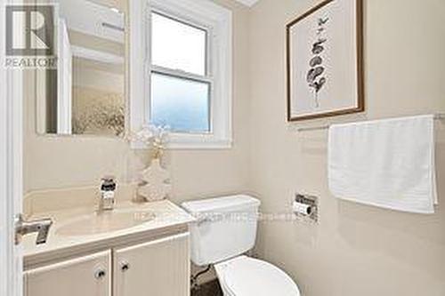 11 Stonedale Placeway, Toronto, ON - Indoor Photo Showing Bathroom