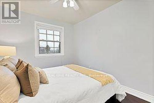 11 Stonedale Placeway, Toronto, ON - Indoor Photo Showing Bedroom