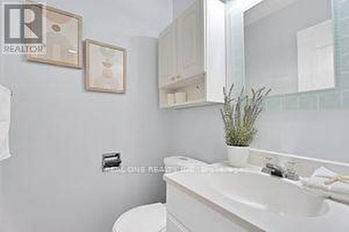 11 Stonedale Placeway, Toronto, ON - Indoor Photo Showing Bathroom
