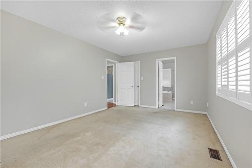 311 Longworth Avenue, Durham, ON - Indoor Photo Showing Other Room