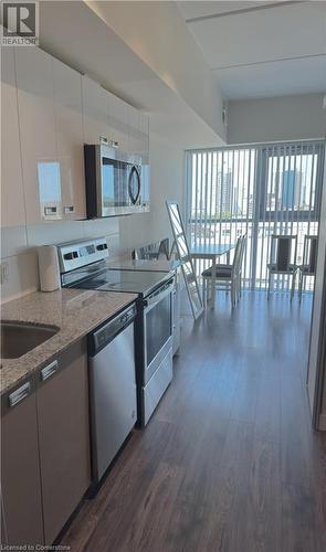 257 Hemlock Street Unit# 610, Waterloo, ON - Indoor Photo Showing Kitchen