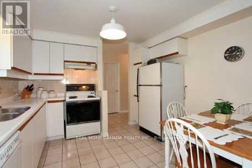 14 - 3420 South Millway, Mississauga, ON - Indoor Photo Showing Kitchen
