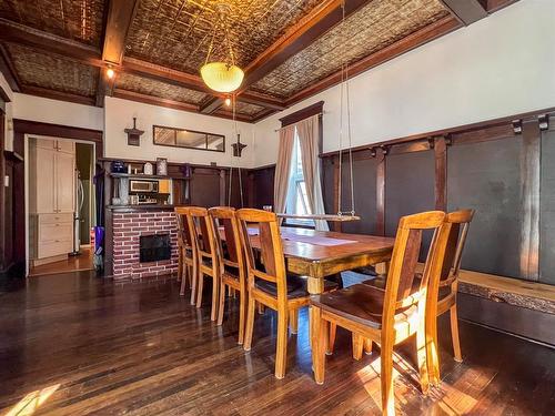 140 Second Avenue, Reston, MB - Indoor Photo Showing Dining Room